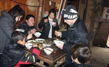 太阳成集团tyc7111cc|奥迪与汉能达成合作 共同开发太阳能汽车技术(图3) 太阳成tyc7111cc