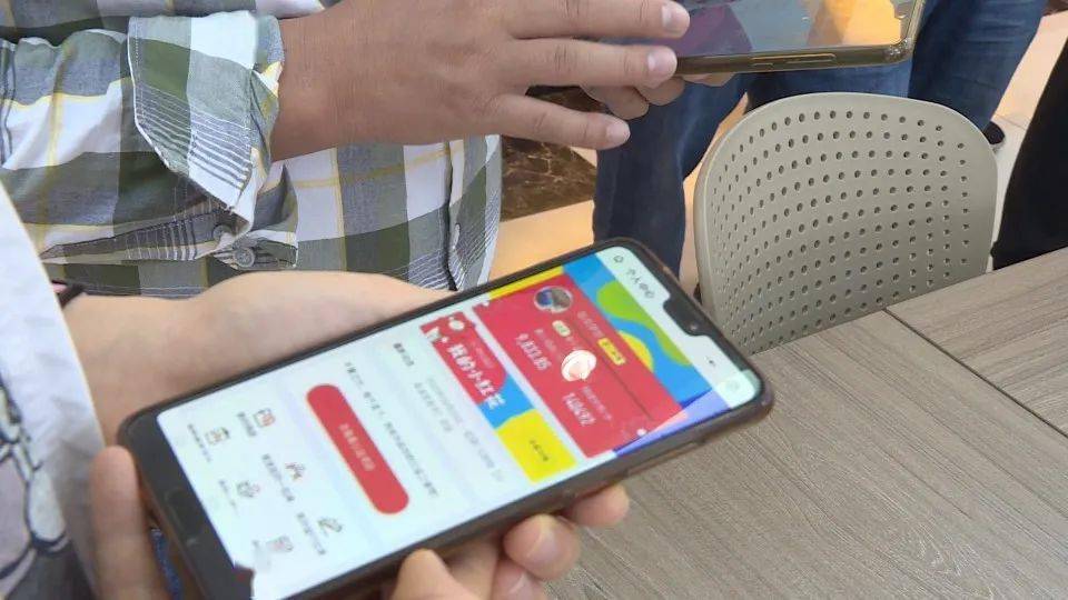 太阳成tyc7111_
新平：各界爱心人士努力响应“99公益日”项目(图5)