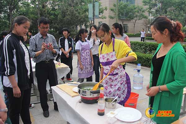 莎朗·列文:中国高危人群艾滋疫情严峻:太阳成集团tyc7111cc(图2) 太阳成tyc7111cc